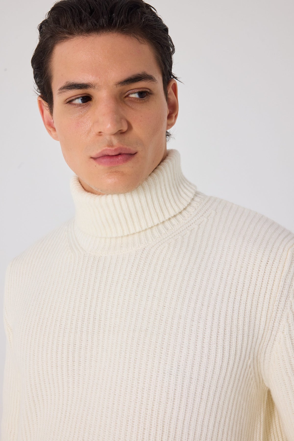 Giotelli Rollkragenpullover in Patentstrick – Marineblau